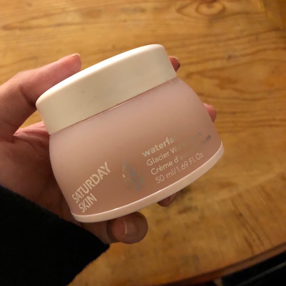 Saturday skin moisturizer